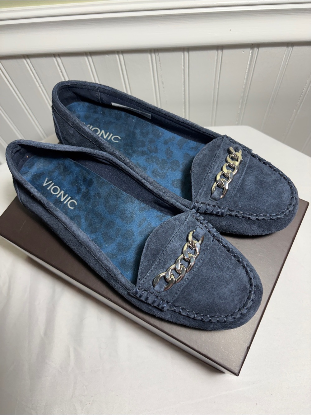 Vionic Blue Suede Mesa Loafer Size 8 Preowned